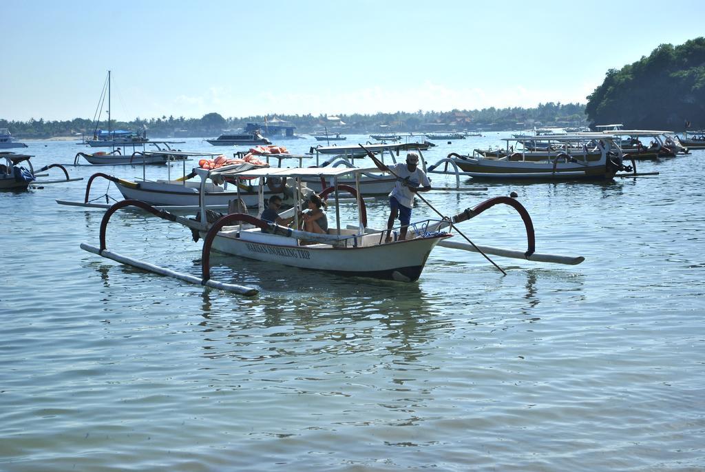 Damara Lembongan Hotel Exterior foto